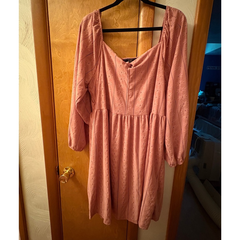Vibe Sportswear Mauve Puff Sleeve Dress